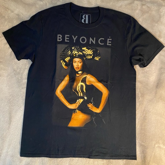 2013 Beyoncé The Mrs Carter Show Tour T Shirt - Picture 1 of 6